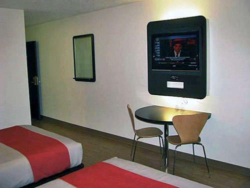 Hotel Motel 6 South Haven
