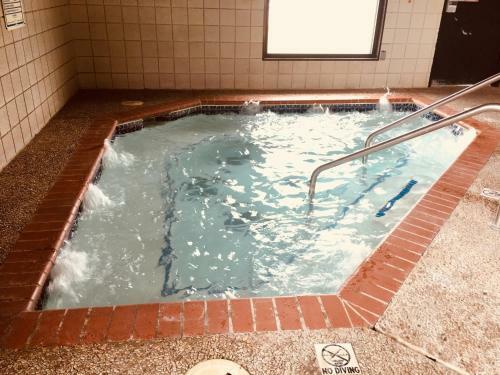 Hotel Regency Inn And Suites