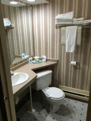 Dollinger's Motor Inn