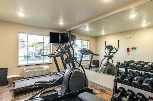 Hotel Cobblestone Inn & Suites - Bridgeport
