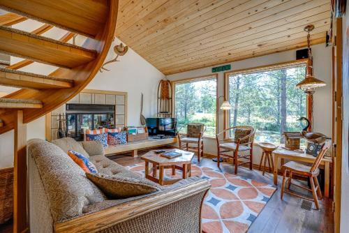 Golden Eagle Lane 17 | Discover Sunriver