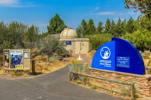 Golden Eagle Lane 17 | Discover Sunriver