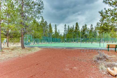 Golden Eagle Lane 17 | Discover Sunriver