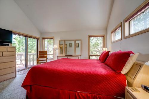 Poplar 12 | Discover Sunriver