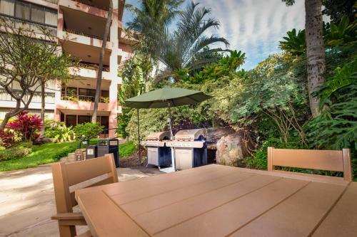 Apartamentos Kahana Falls Resort
