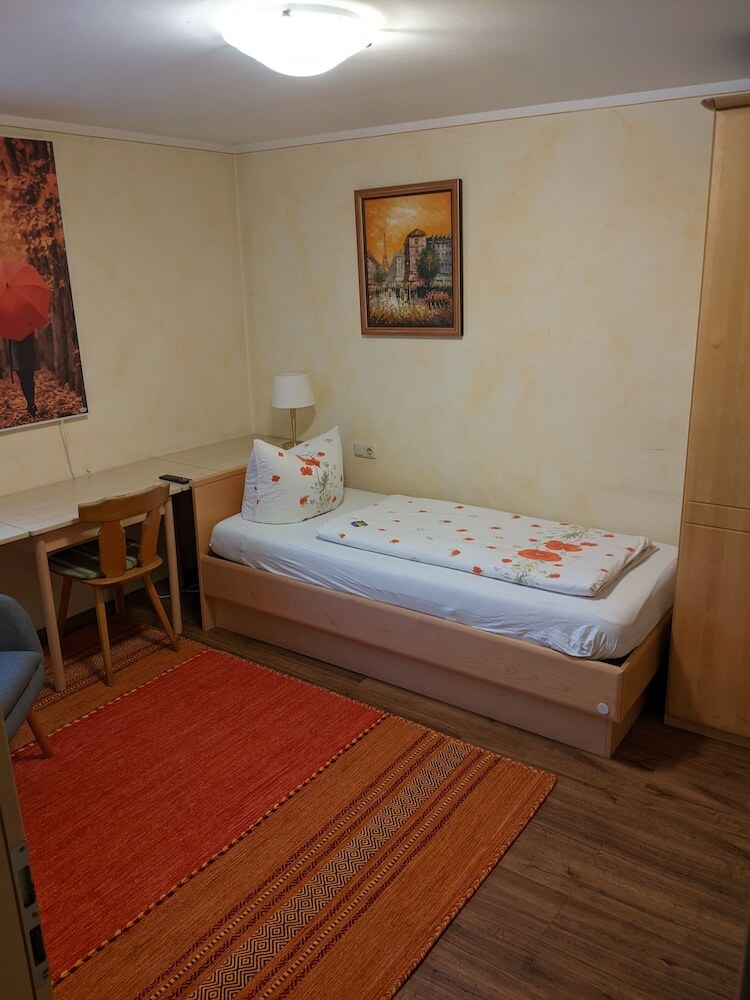 Hostal Gasthof Adler