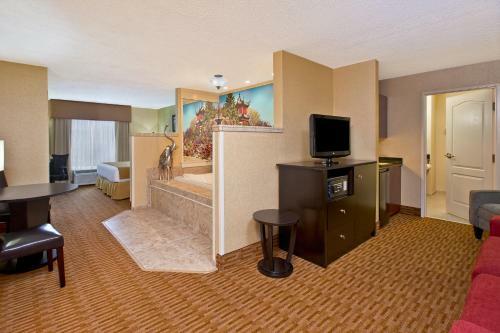 Hotel Holiday Inn Express & Suites - Sharon-hermitage