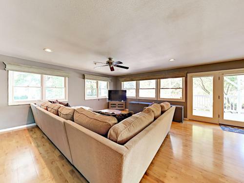 8371 Los Osos Road Home