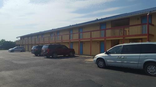 Somers Cove Motel