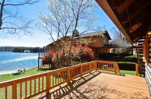 Villa Mystic Mountain W/ Log Cabin