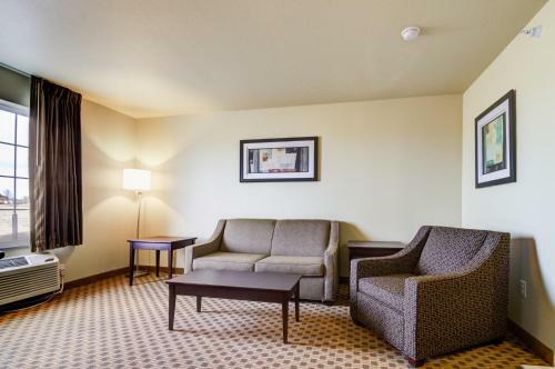 Hotel Castle Rock Inn & Suites - Quinter