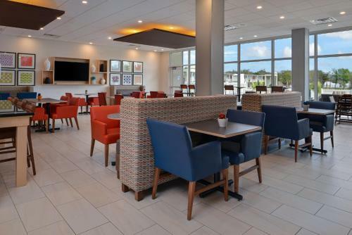 Hotel Holiday Inn Express Melbourne West