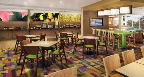 Hotel Fairfield Inn & Suites By Marriott Decorah