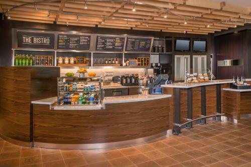 Hotel Courtyard By Marriott Hershey Chocolate Avenue