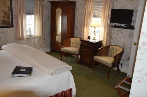 Martin Hill Inn Bed & Breakfast