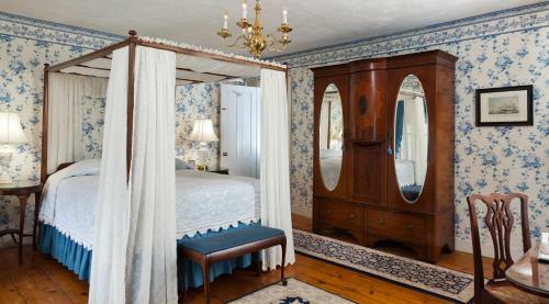 Martin Hill Inn Bed & Breakfast