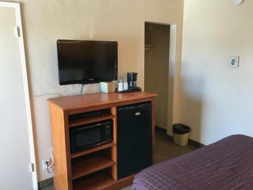 Posada Deluxe Inn
