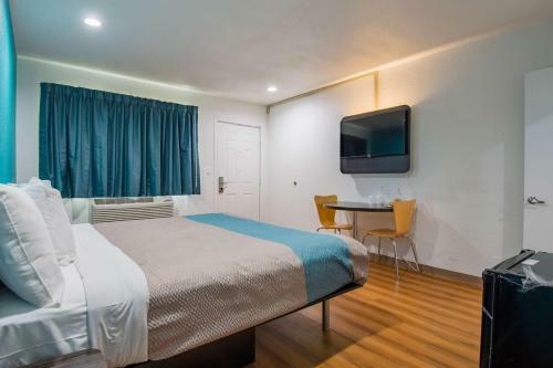 Hotel Motel 6 San Bernardino, Ca - Downtown