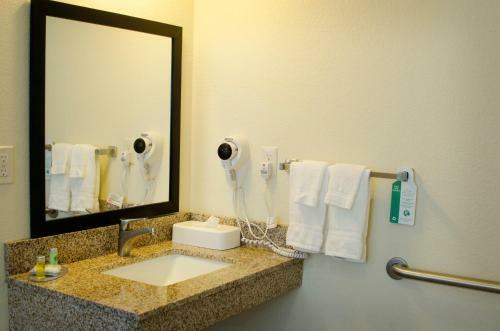 Hotel Cobblestone Inn & Suites - Lamoni