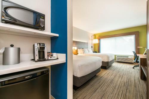Hotel Holiday Inn Express & Suites - Carrollton West