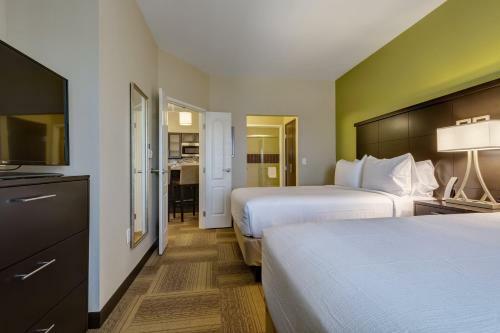 Hotel Staybridge Suites St. Louis-westport