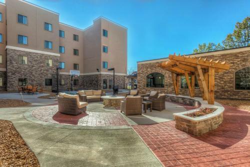 Hotel Staybridge Suites St. Louis-westport
