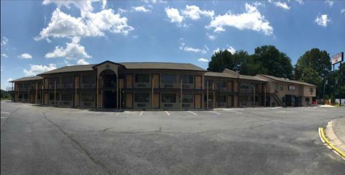 Hotel Travelers Inn