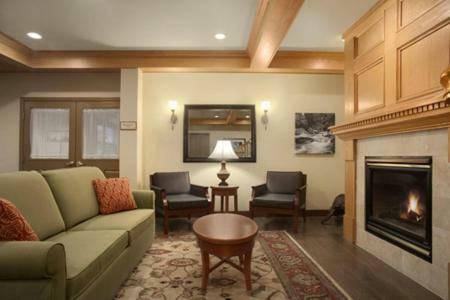 Posada Country Inn & Suites By Radisson, Dundee, Mi