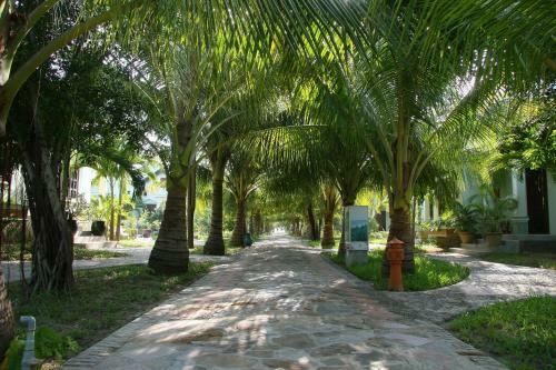 Hotel Gold Rooster Resort