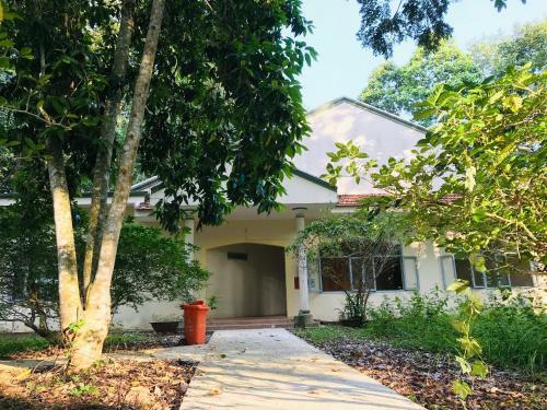 Hotel Cat Tien National Park