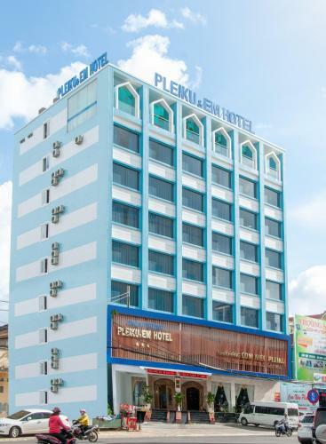 7s Hotel Pleiku & Em