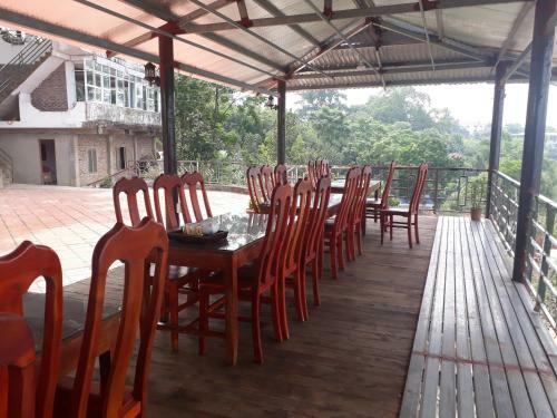 Ha Thai Ecolodge Nui Coc Lake