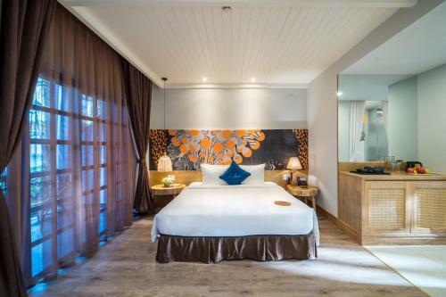 Hotel L'azure Resort And Spa