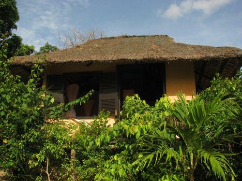 Hotel Whale Island Resort