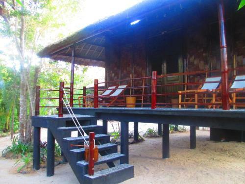 Hotel Whale Island Resort
