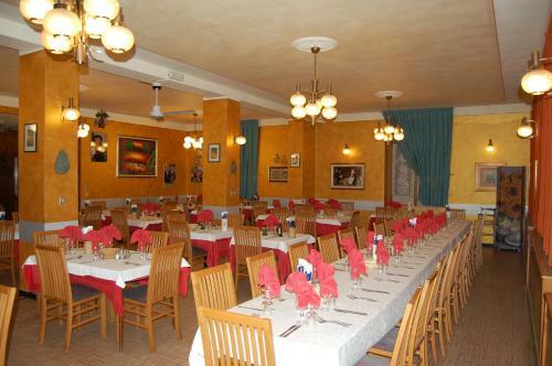 Hotel Albergo Motel Dosd�