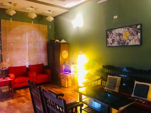 Albergue Then And Now Homestay
