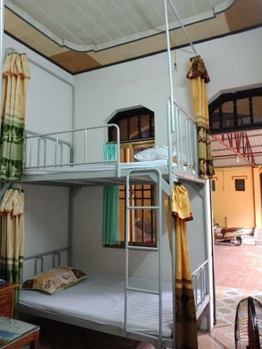 Cuc Phuong Hao Tham Homestay Hotel