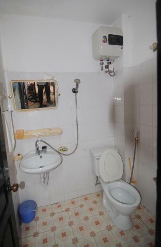 Cuc Phuong Hao Tham Homestay Hotel