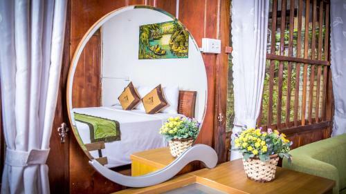 Hotel Mai Chau Sunrise Village