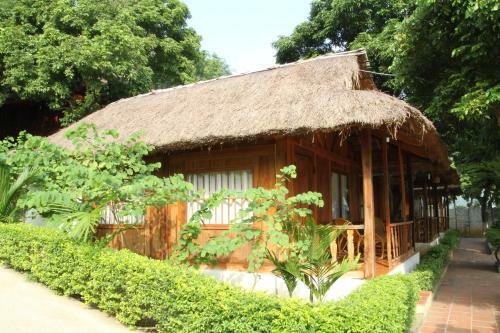 Hotel Mai Chau Sunrise Village