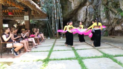 Hotel Mai Chau Sunrise Village