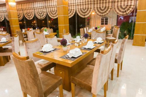 Tu Son Luxury Hotel