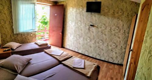 Hostal Guest House Kamelia
