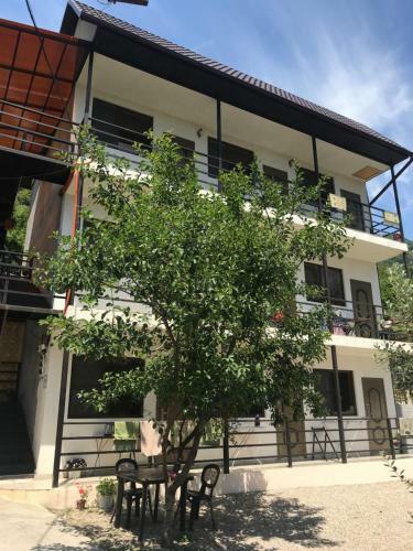 Hostal Arle Guest House