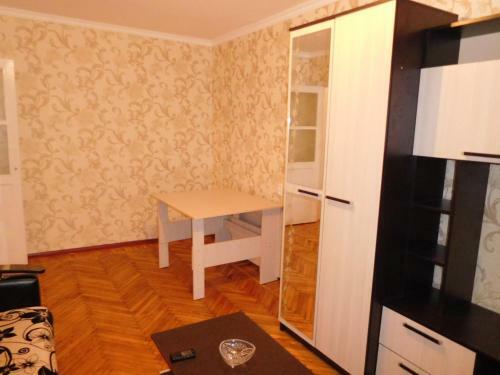 Apartments On Kurchatova 27