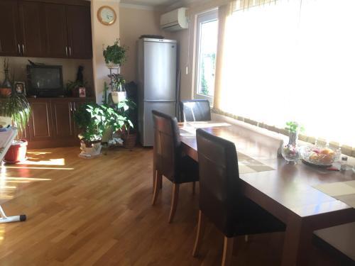 Apartment On Akademika Sakharaova