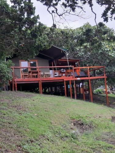 Kingfisher Lakeside Retreat