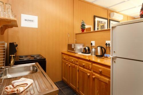 Hostal Sunrose Group Of Guesthouses