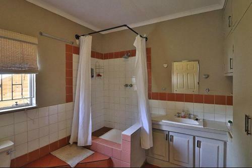 Hostal Inca Lily